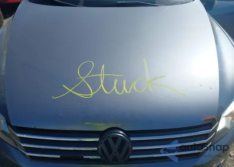 2012 Volkswagen Passat 2.5L S из США, поврежденный, VIN 1VWAP7A39CC009555